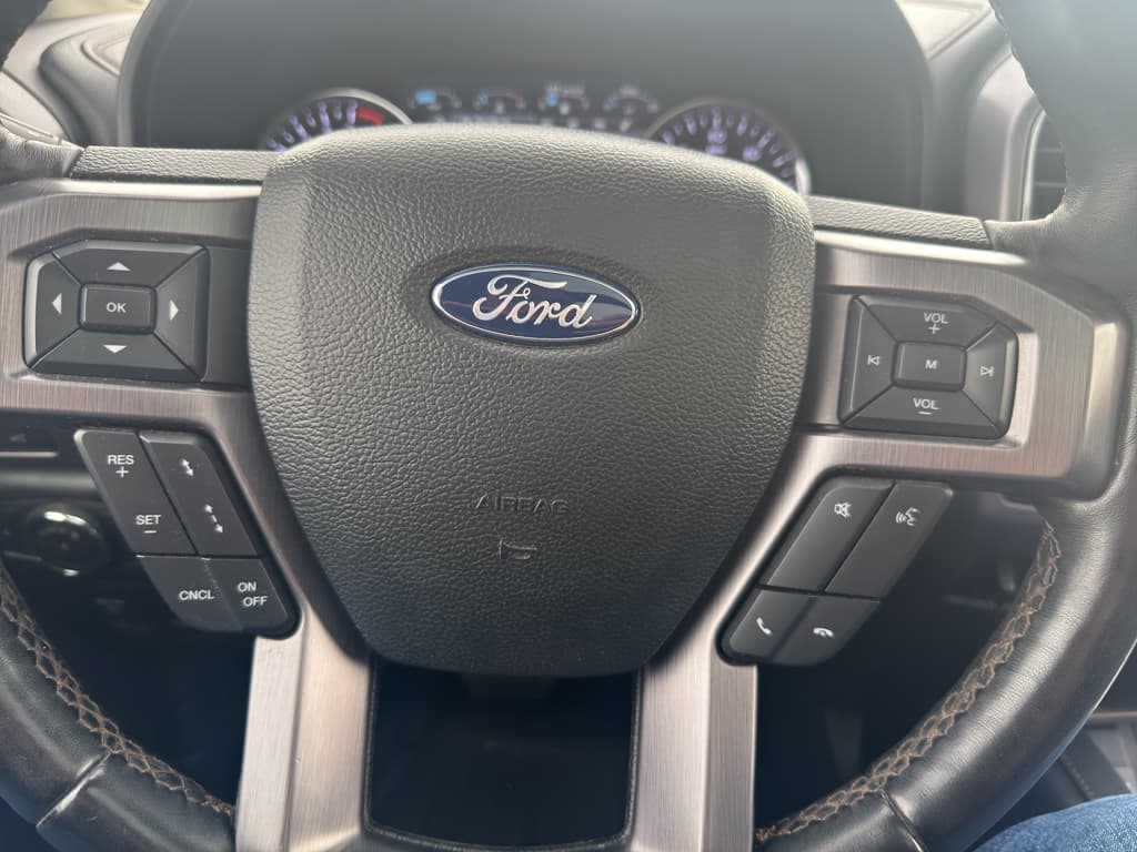 2018 Ford Expedition MAX view 5