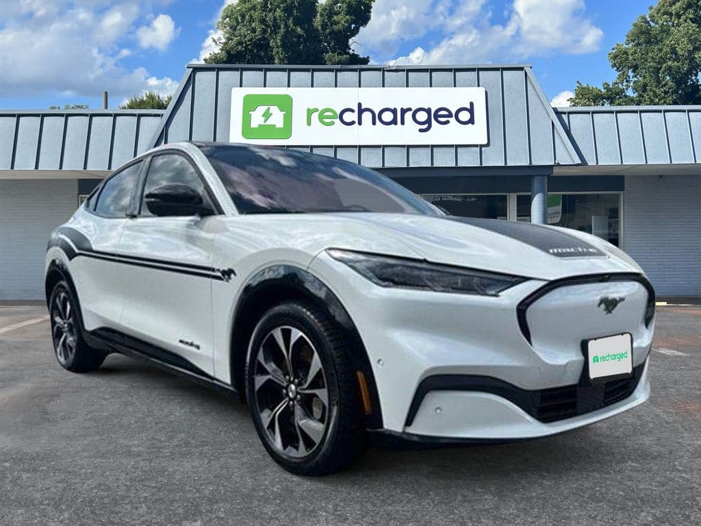 2021 Ford Mustang Mach-E view 28
