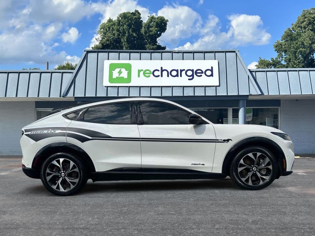 2021 Ford Mustang Mach-E view 5