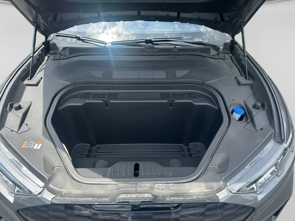 2023 Ford Mustang Mach-E view 17