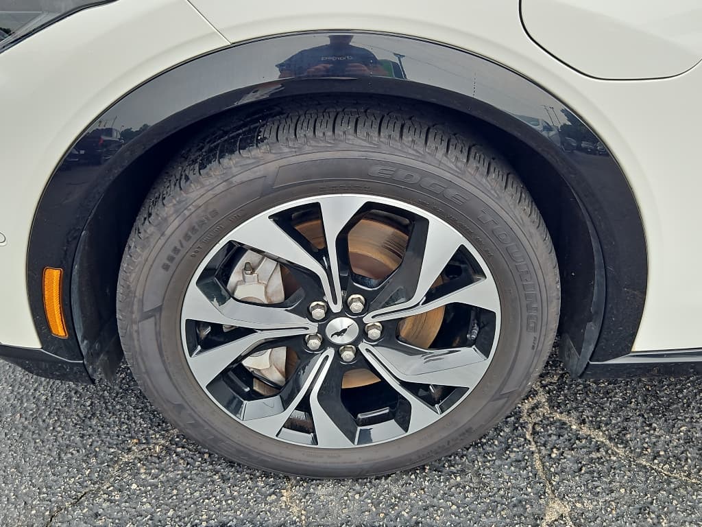 2021 Ford Mustang Mach-E view 26