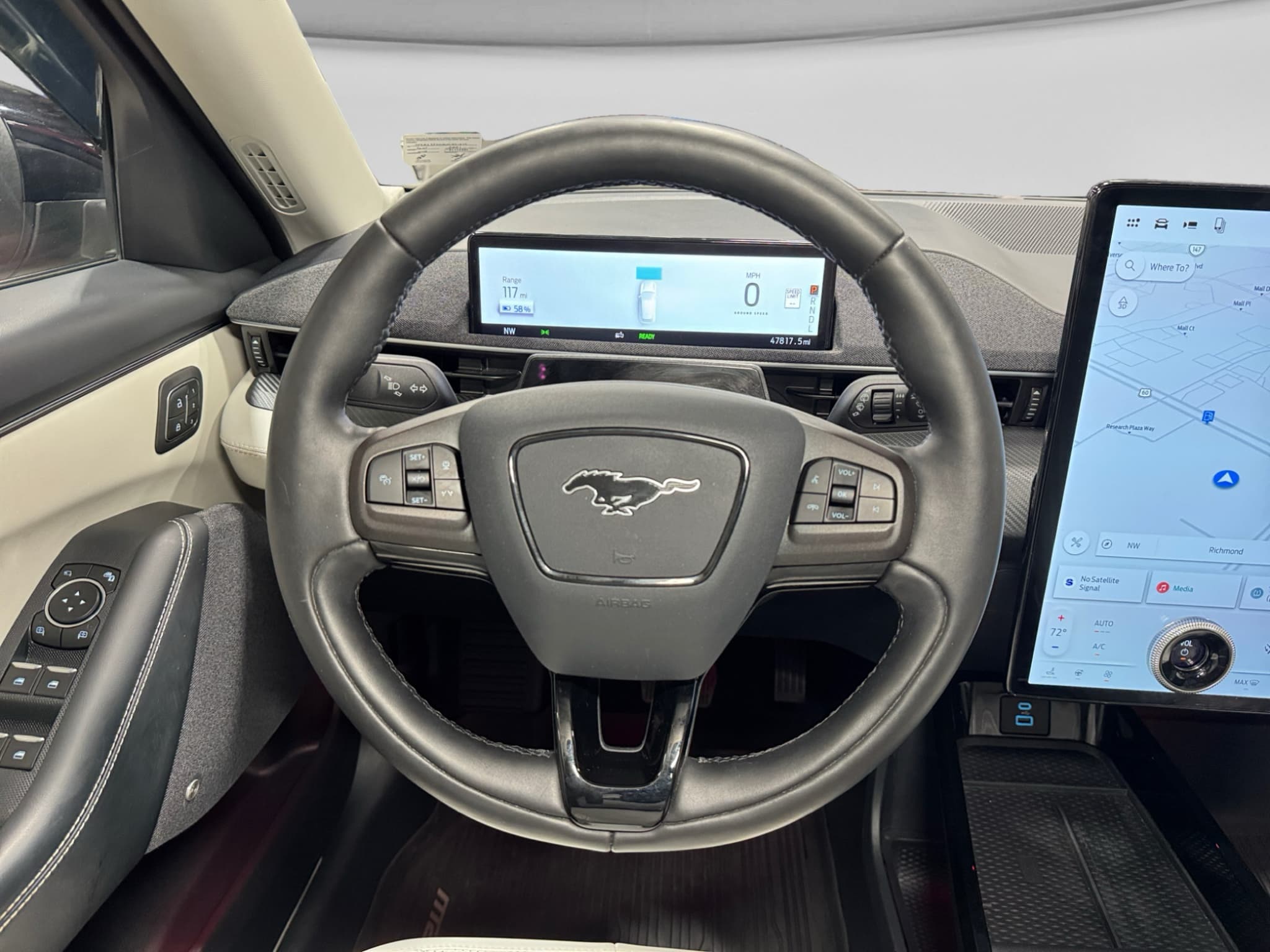 2021 Ford Mustang Mach-E view 9