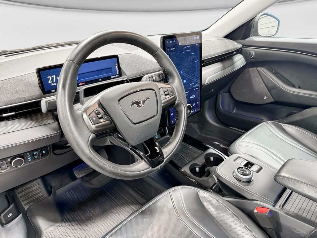 2023 Ford Mustang Mach-E view 19
