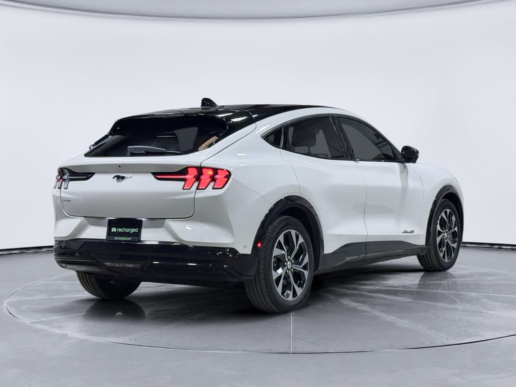 2023 Ford Mustang Mach-E view 3