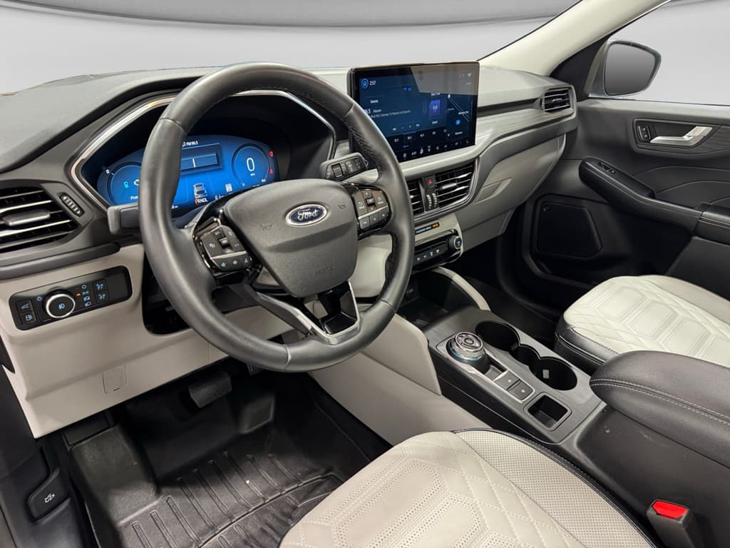 2024 Ford Escape view 18