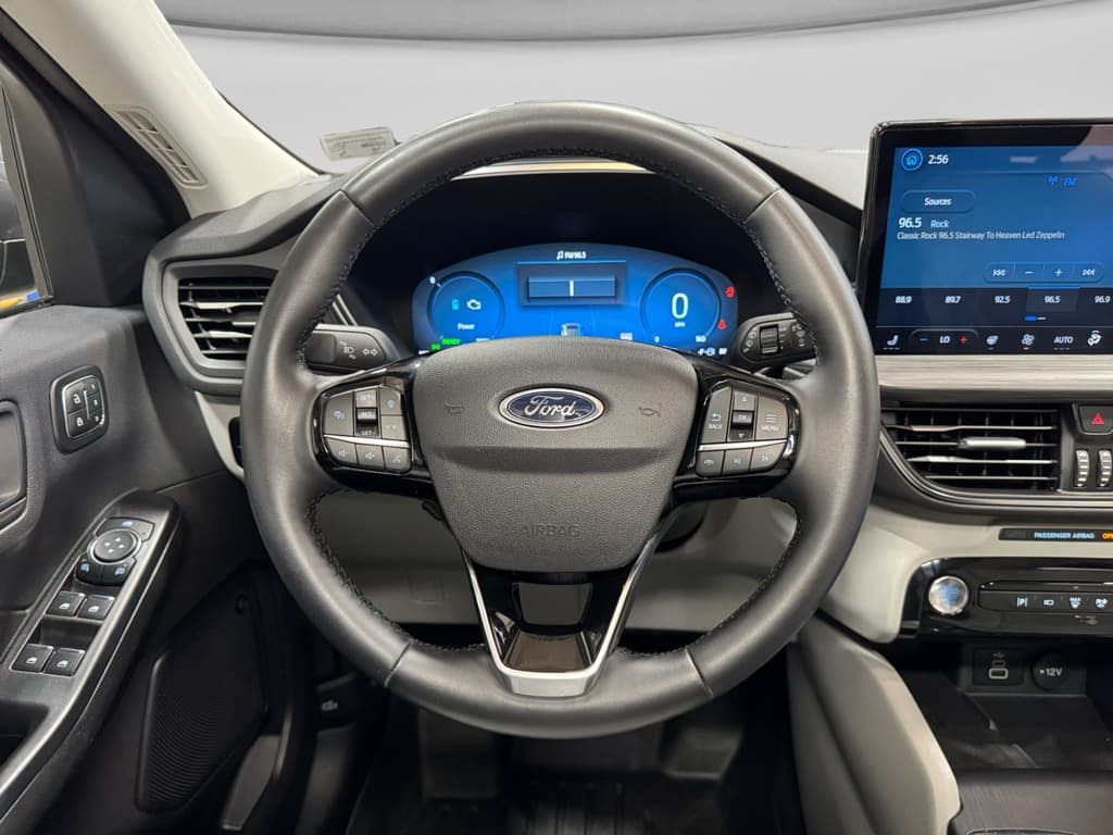 2024 Ford Escape view 8