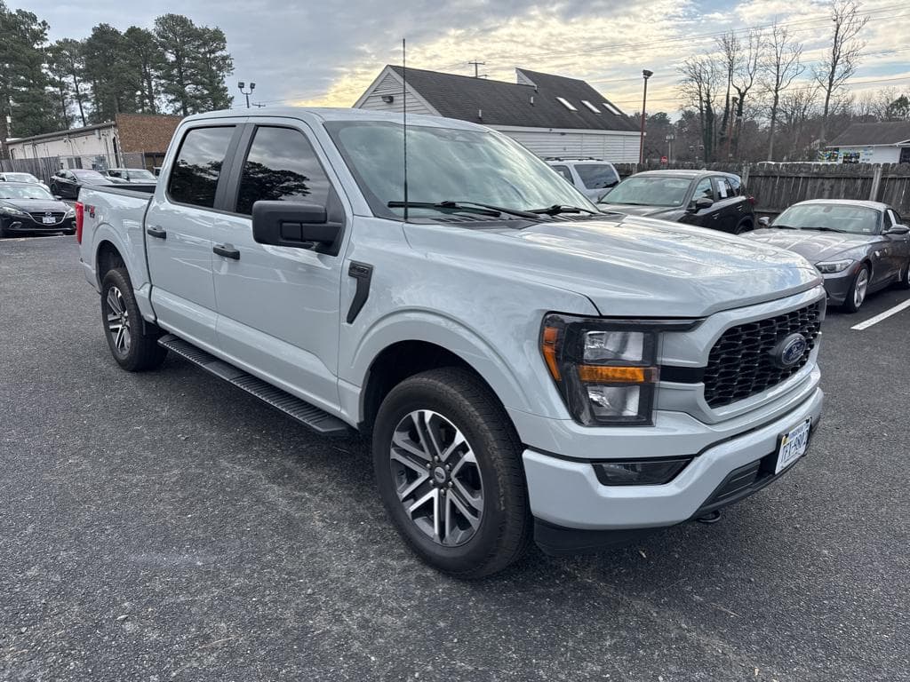 2023 Ford F-150 view 4