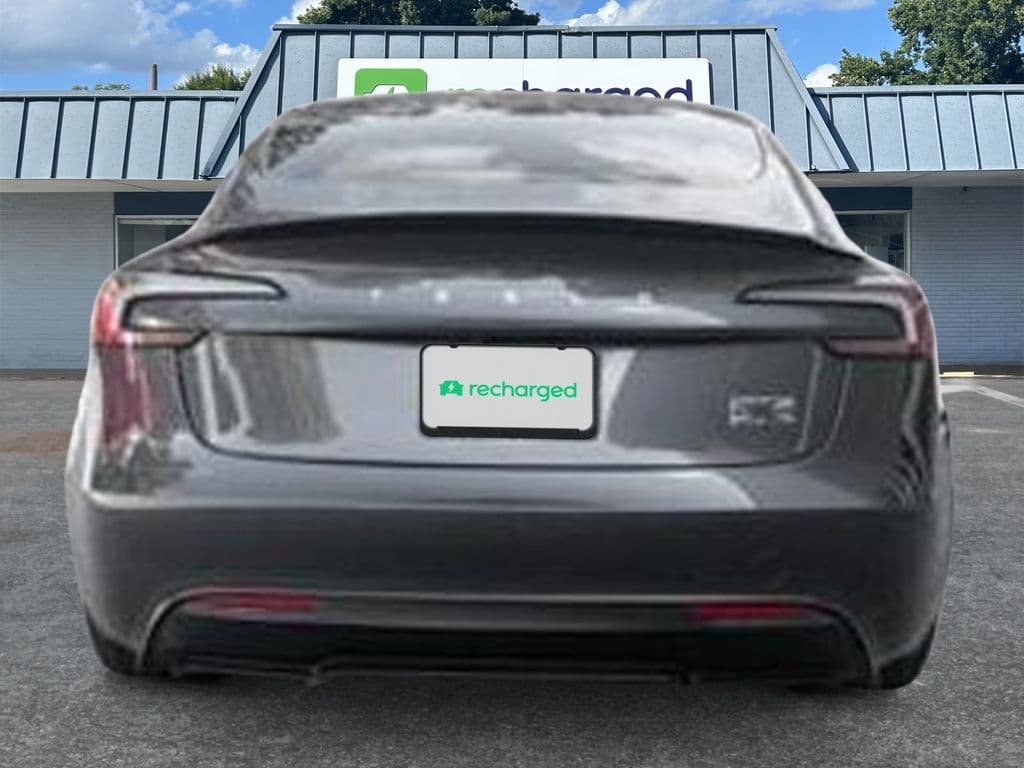 2024 Tesla Model 3 view 7