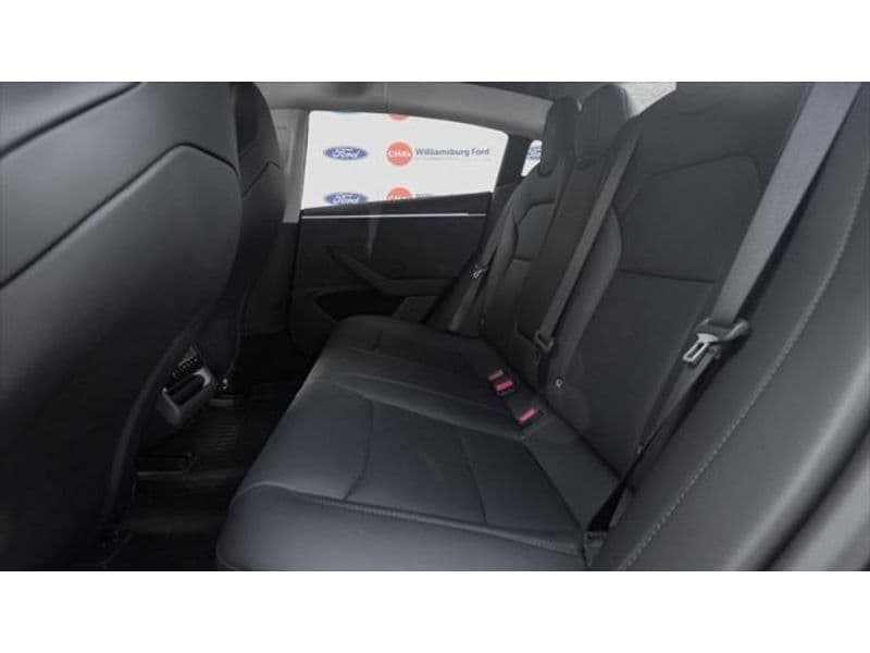 2024 Tesla Model 3 view 6