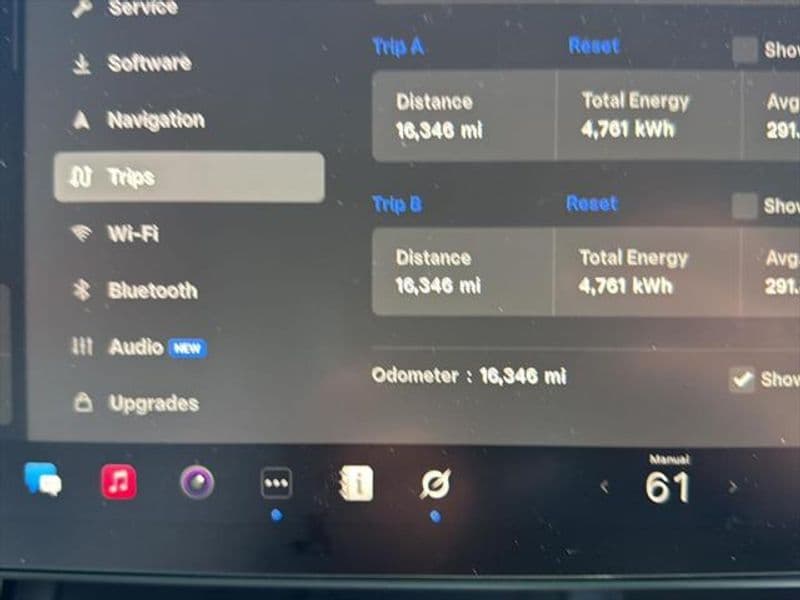 2024 Tesla Model 3 view 2