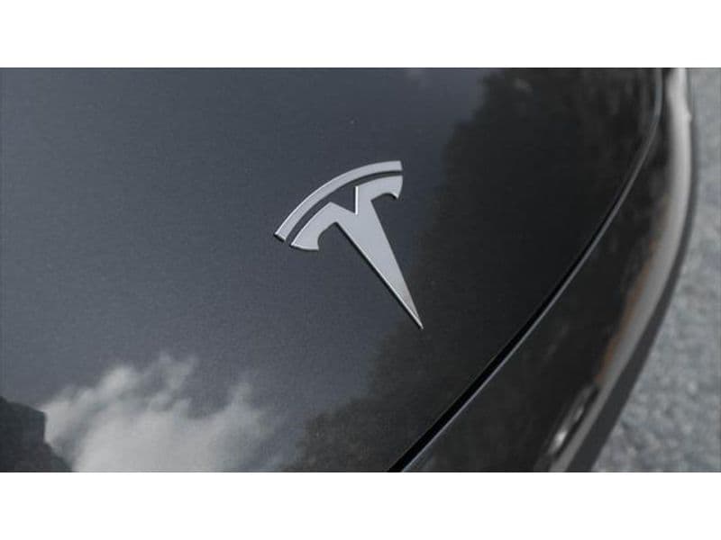 2024 Tesla Model 3 view 25