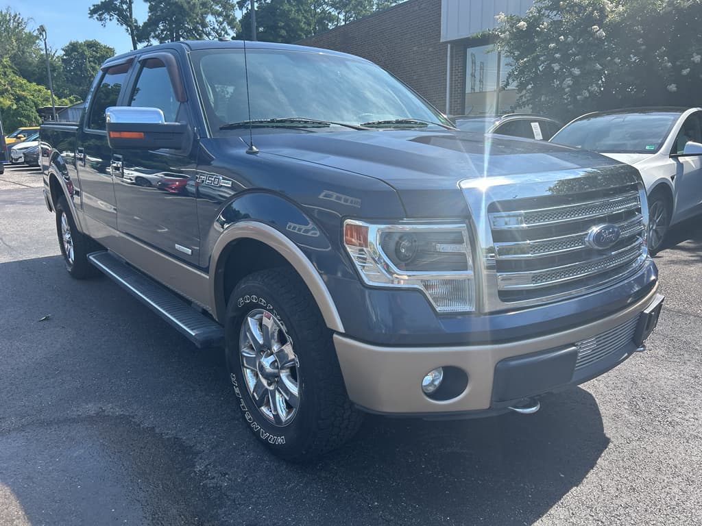 2013 Ford F-150 view 4