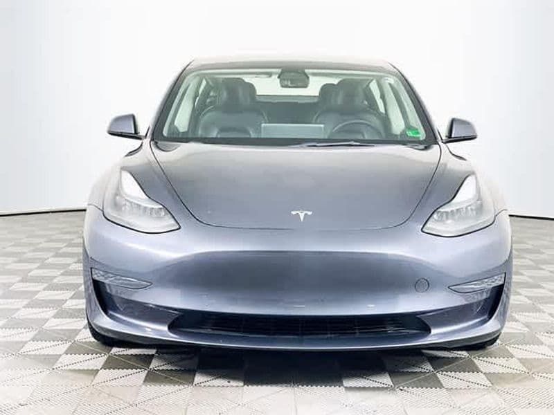 2023 Tesla Model 3 view 3