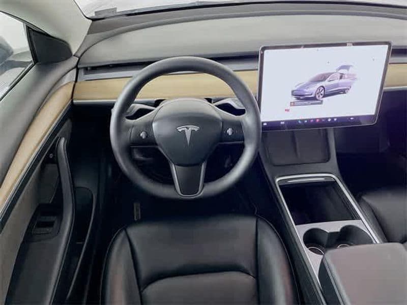 2023 Tesla Model 3 view 25