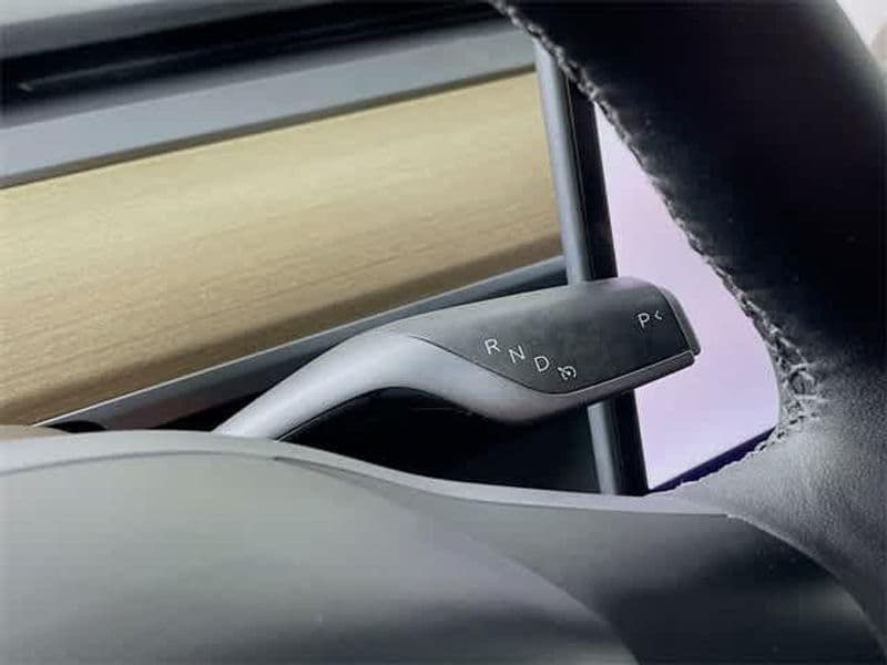 2023 Tesla Model 3 view 20