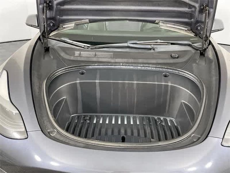 2023 Tesla Model 3 view 33