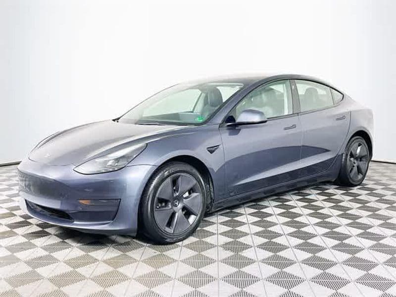 2023 Tesla Model 3 view 4