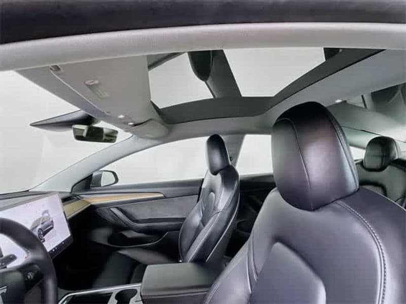 2023 Tesla Model 3 view 11