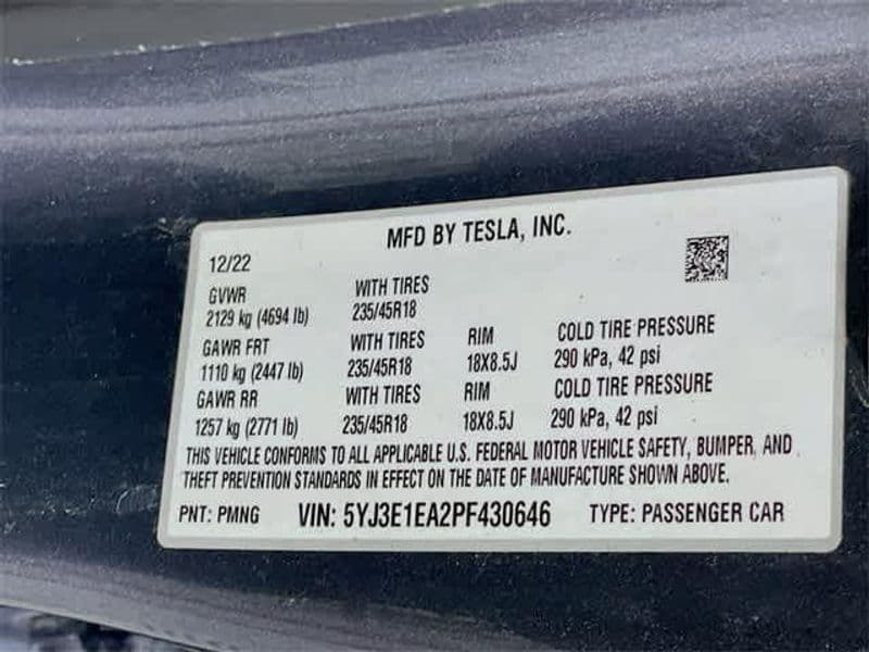 2023 Tesla Model 3 view 35