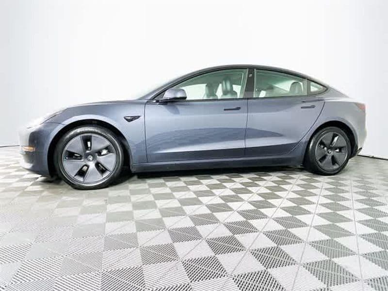 2023 Tesla Model 3 view 6