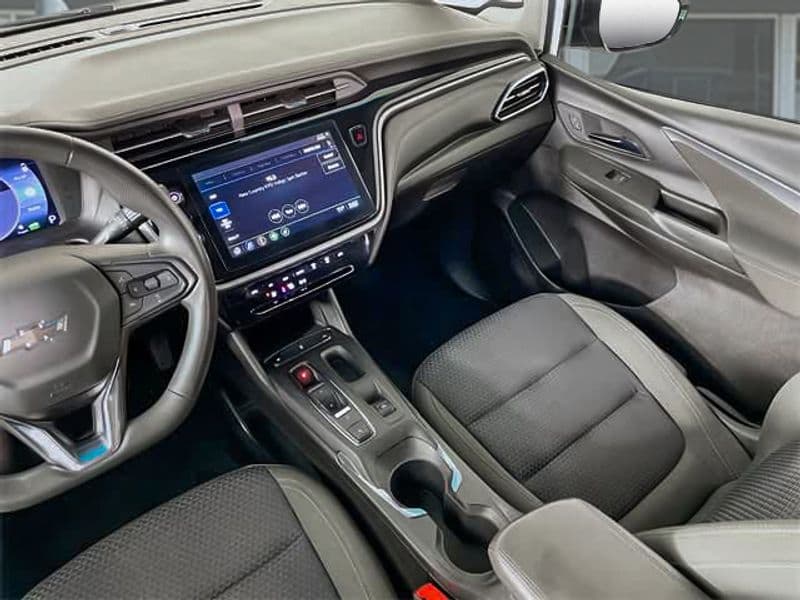 2023 Chevrolet Bolt EV view 16