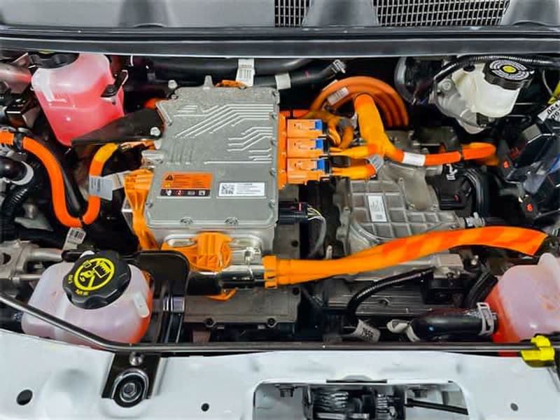2023 Chevrolet Bolt EV view 27