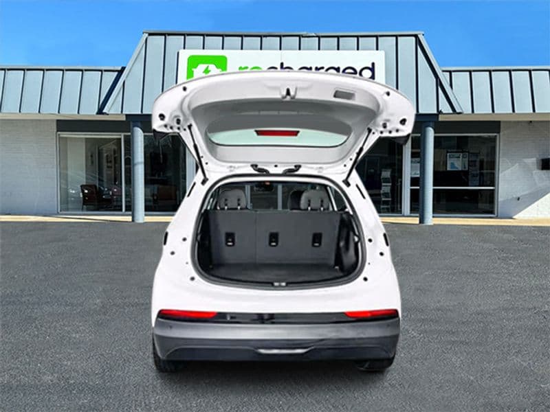 2023 Chevrolet Bolt EV view 28