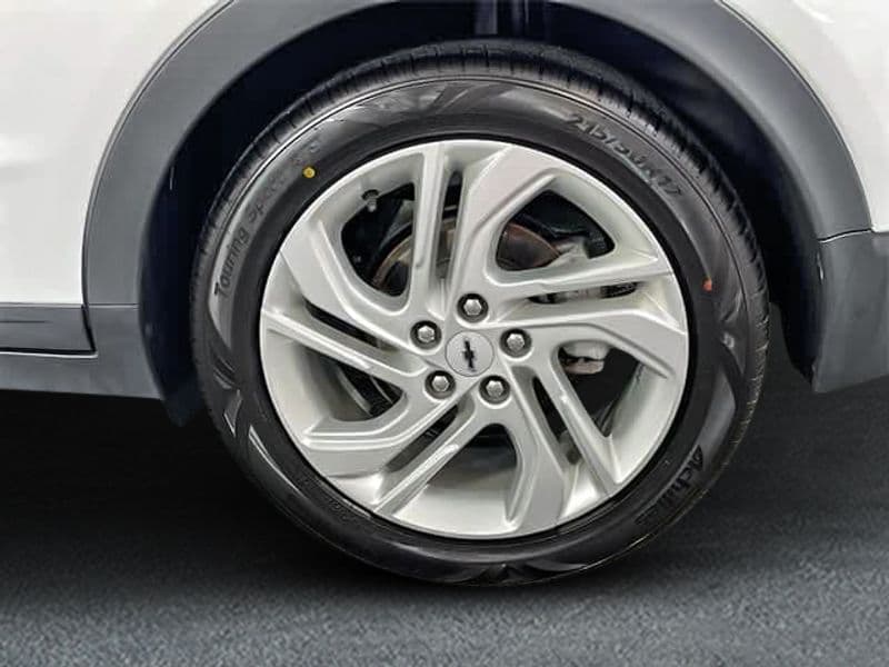 2023 Chevrolet Bolt EV view 29