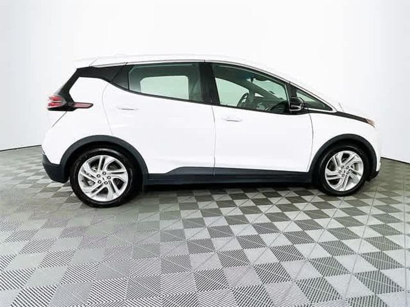 2023 Chevrolet Bolt EV view 11