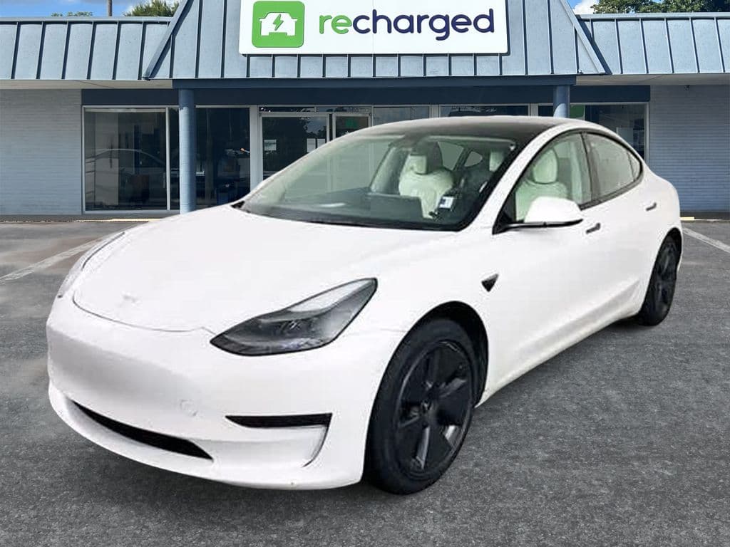 2021 Tesla Model 3 view 3