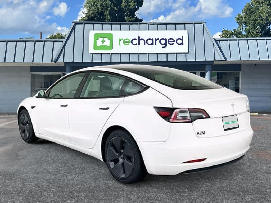 2021 Tesla Model 3 view 5