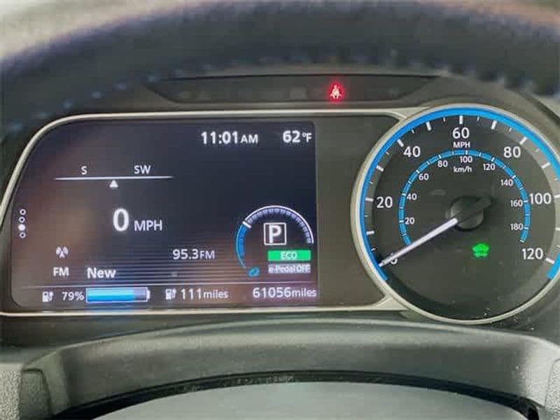 2021 Nissan LEAF view 14