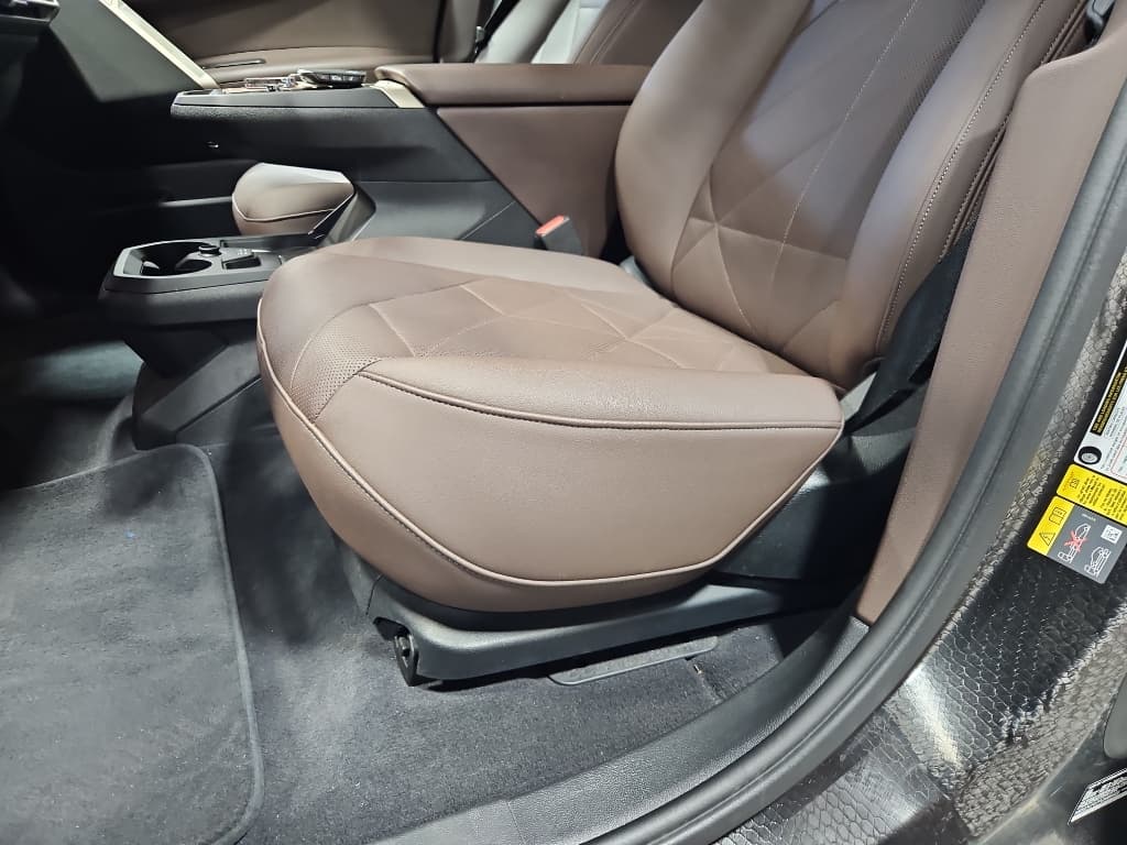 2023 BMW iX view 7