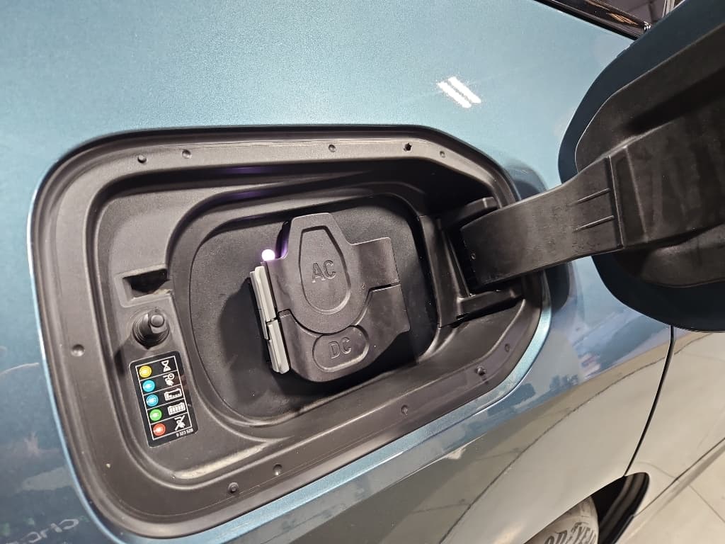 2023 BMW iX view 5
