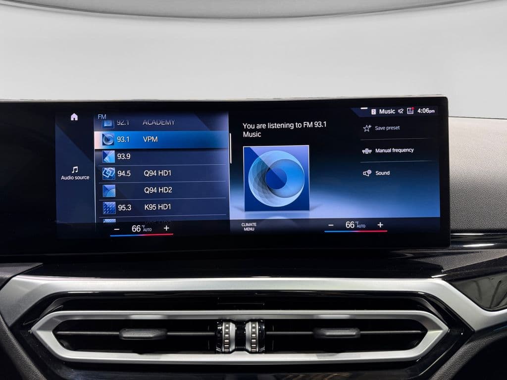 2023 BMW 3 series view 13