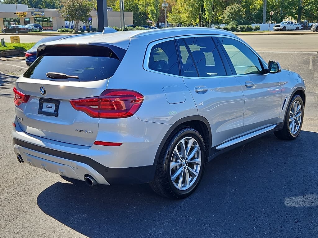 2019 BMW X3 view 3