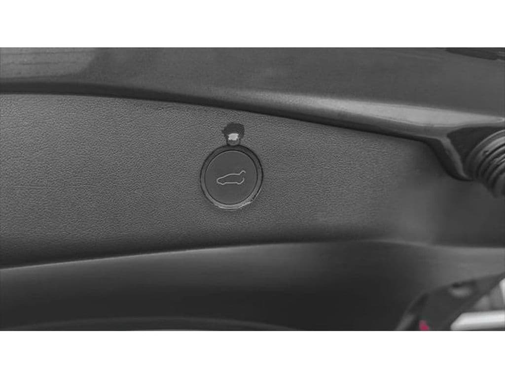 2023 Tesla Model 3 view 14