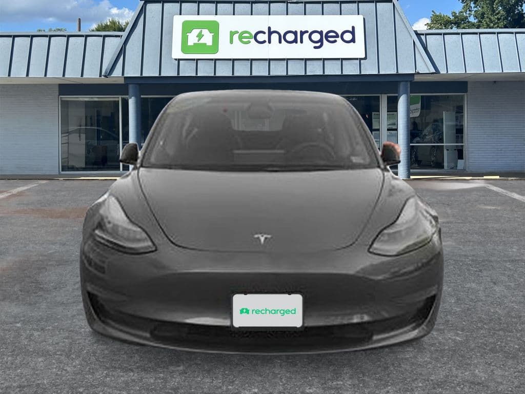 2023 Tesla Model 3 view 8