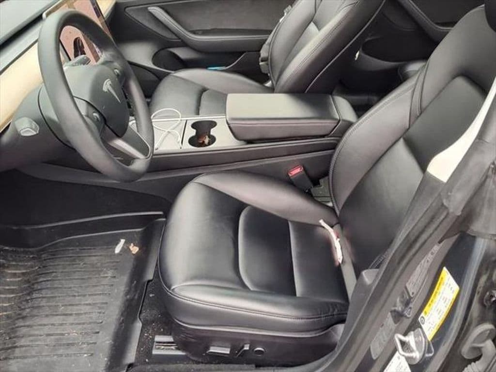 2023 Tesla Model 3 view 34