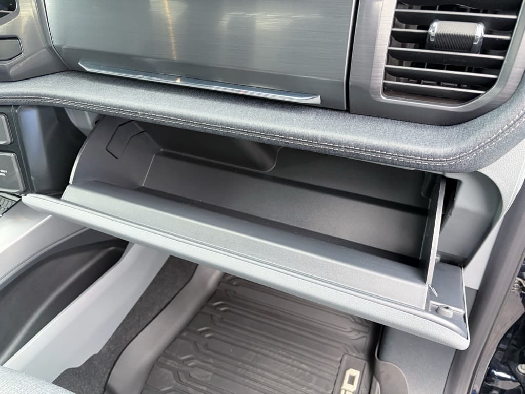 2024 Ford F-150 Lightning view 21