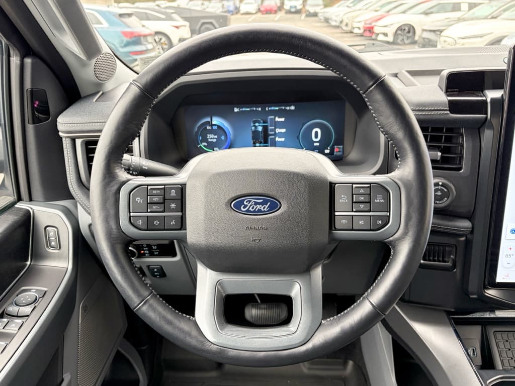2024 Ford F-150 Lightning view 9