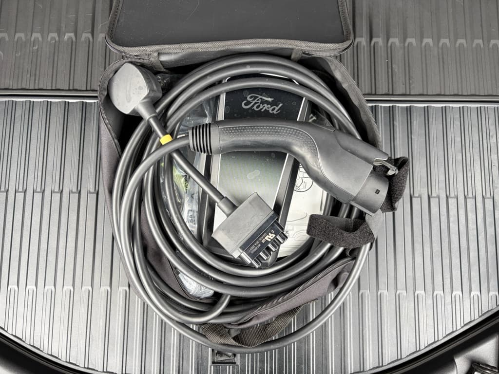 2024 Ford F-150 Lightning view 6