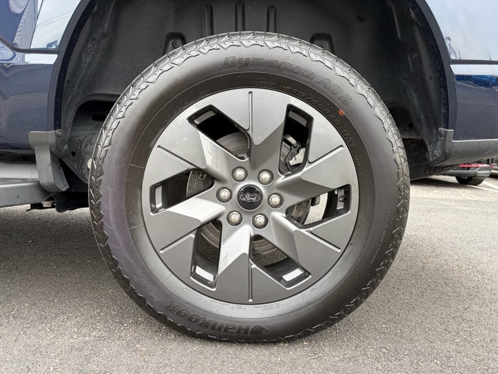 2024 Ford F-150 Lightning view 44