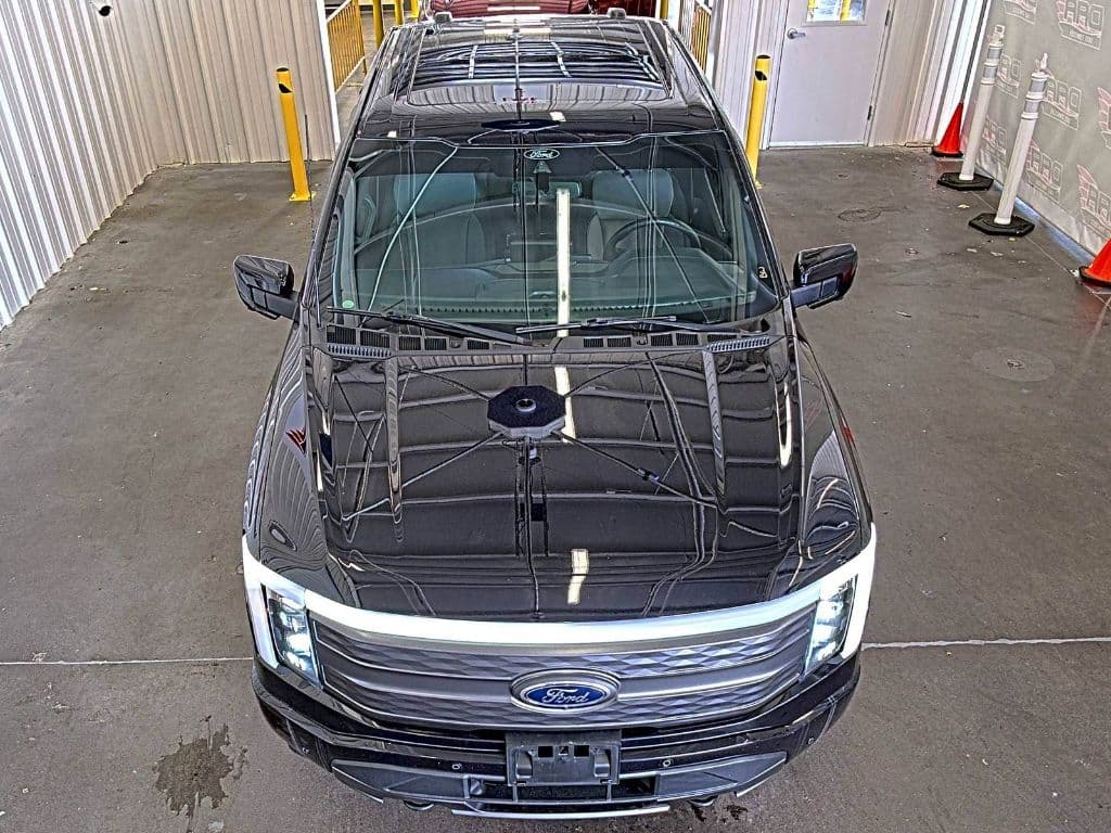 2022 Ford F-150 Lightning view 6