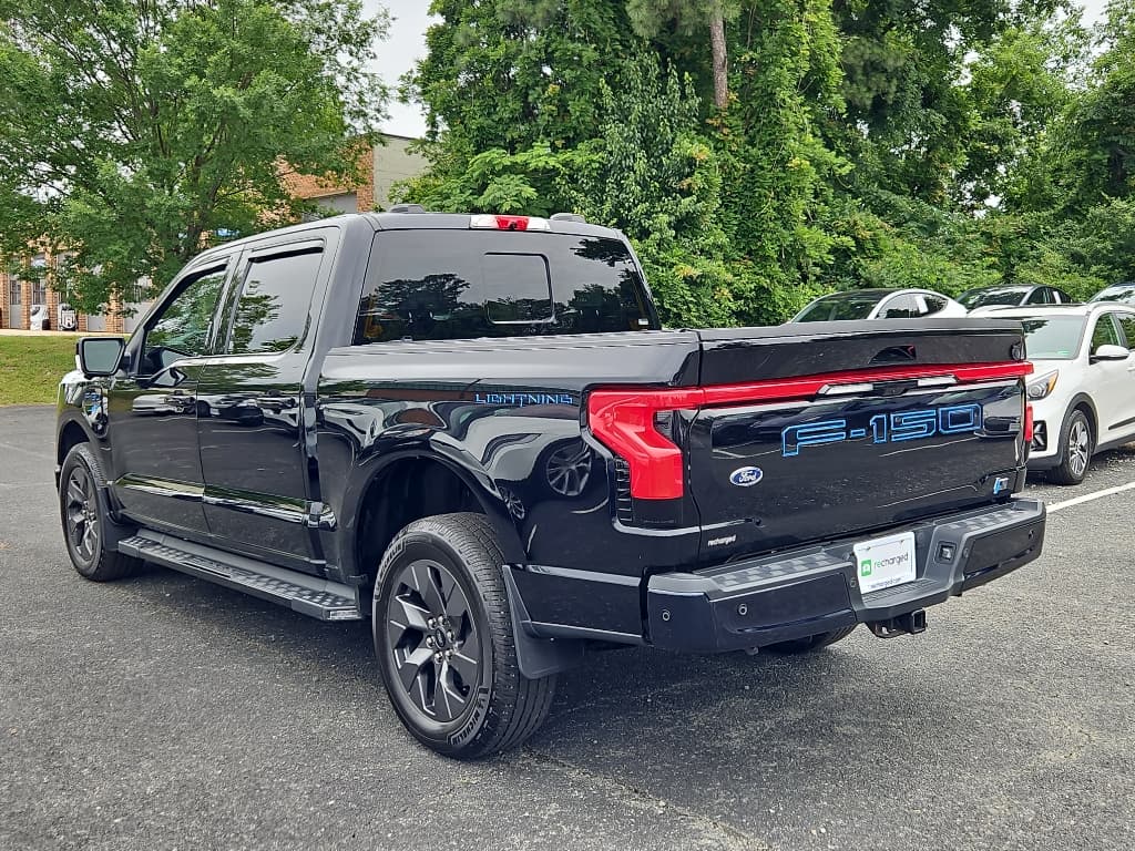 2022 Ford F-150 Lightning view 2