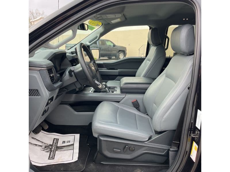 2025 Ford F-150 Lightning view 5