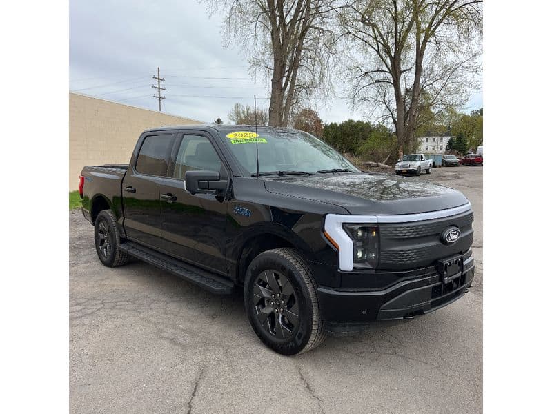 2025 Ford F-150 Lightning view 2