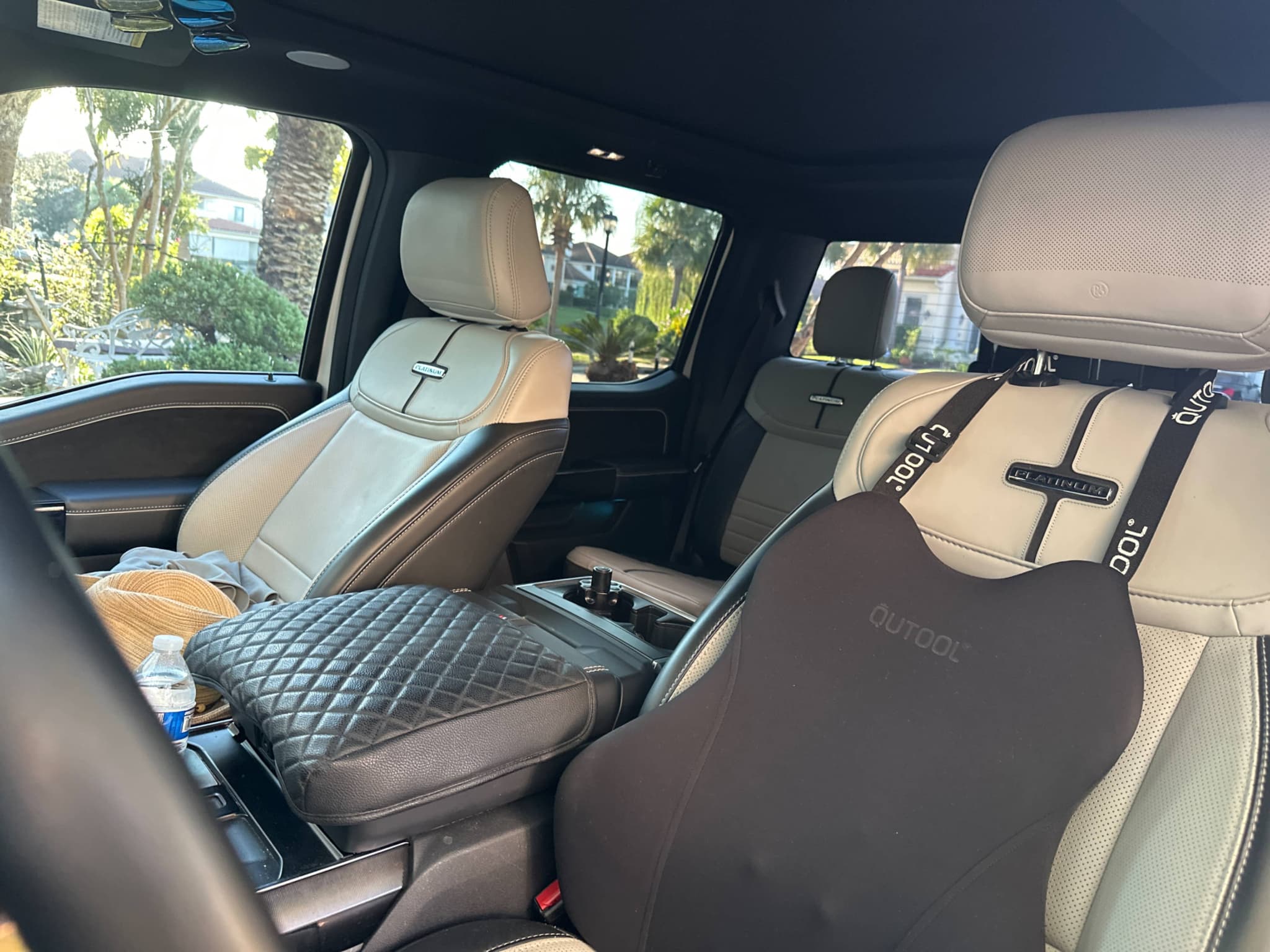 2025 Ford F-150 Lightning view 9