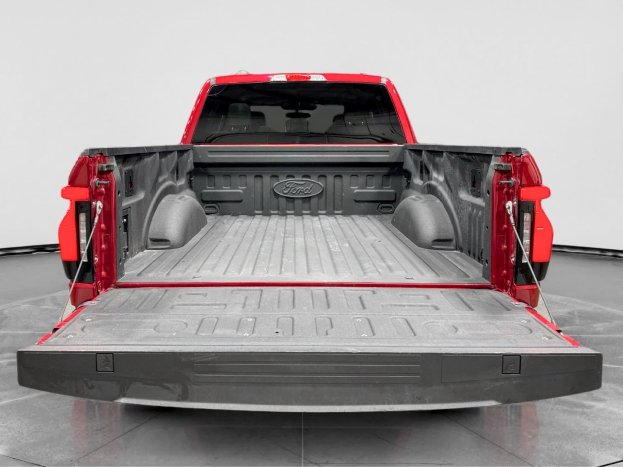 2022 Ford F-150 Lightning view 29