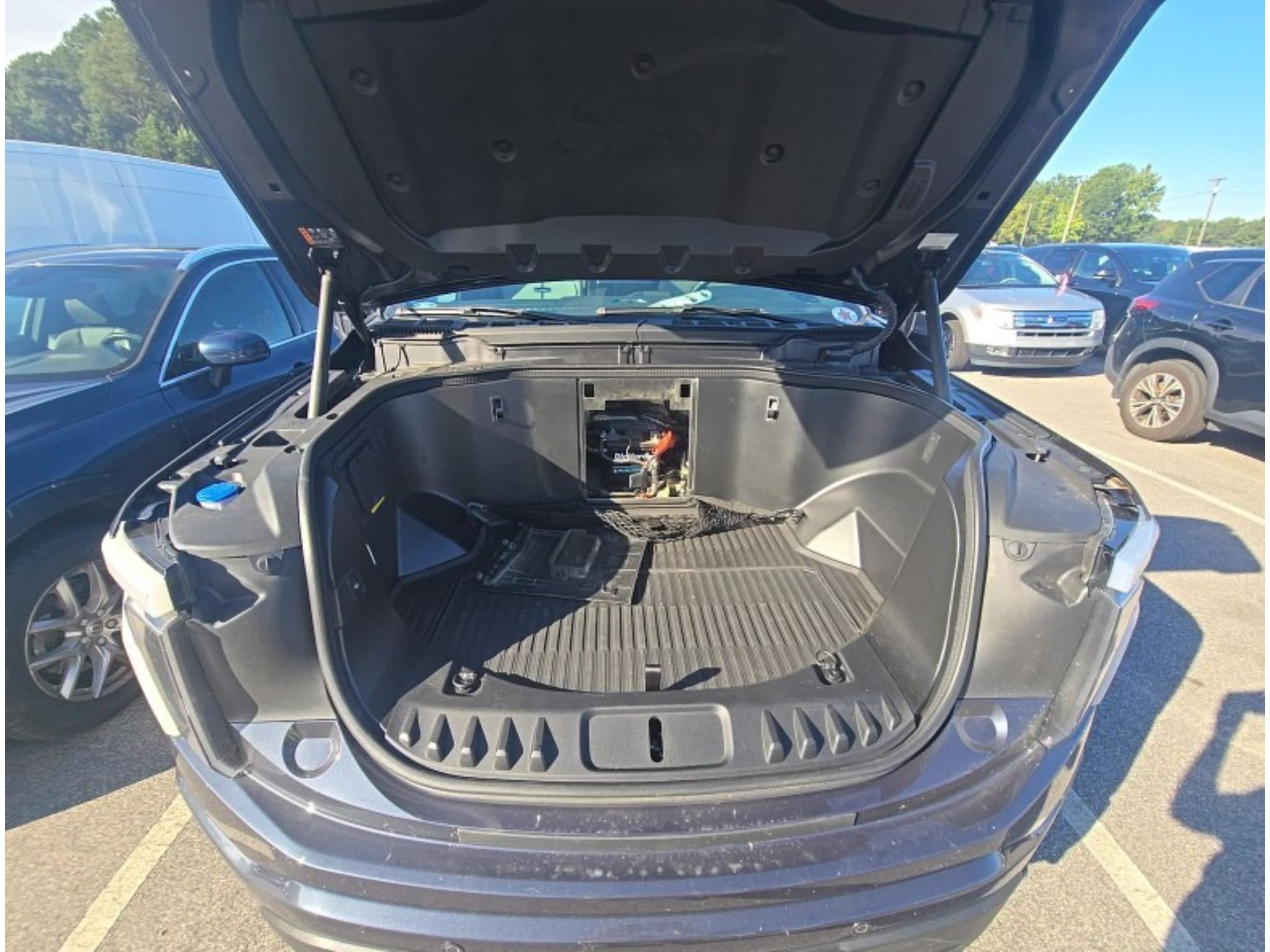 2022 Ford F-150 Lightning view 6